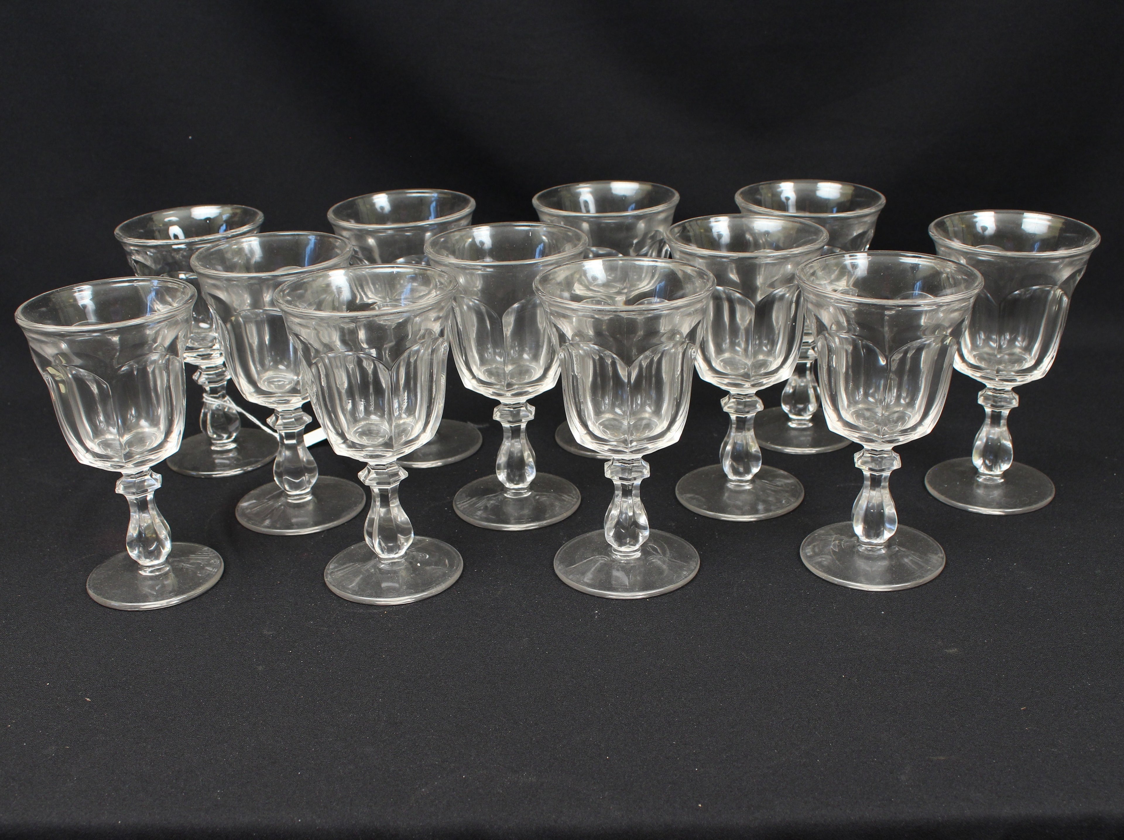 Old Williamsburg Dessert Glasses- Sundae