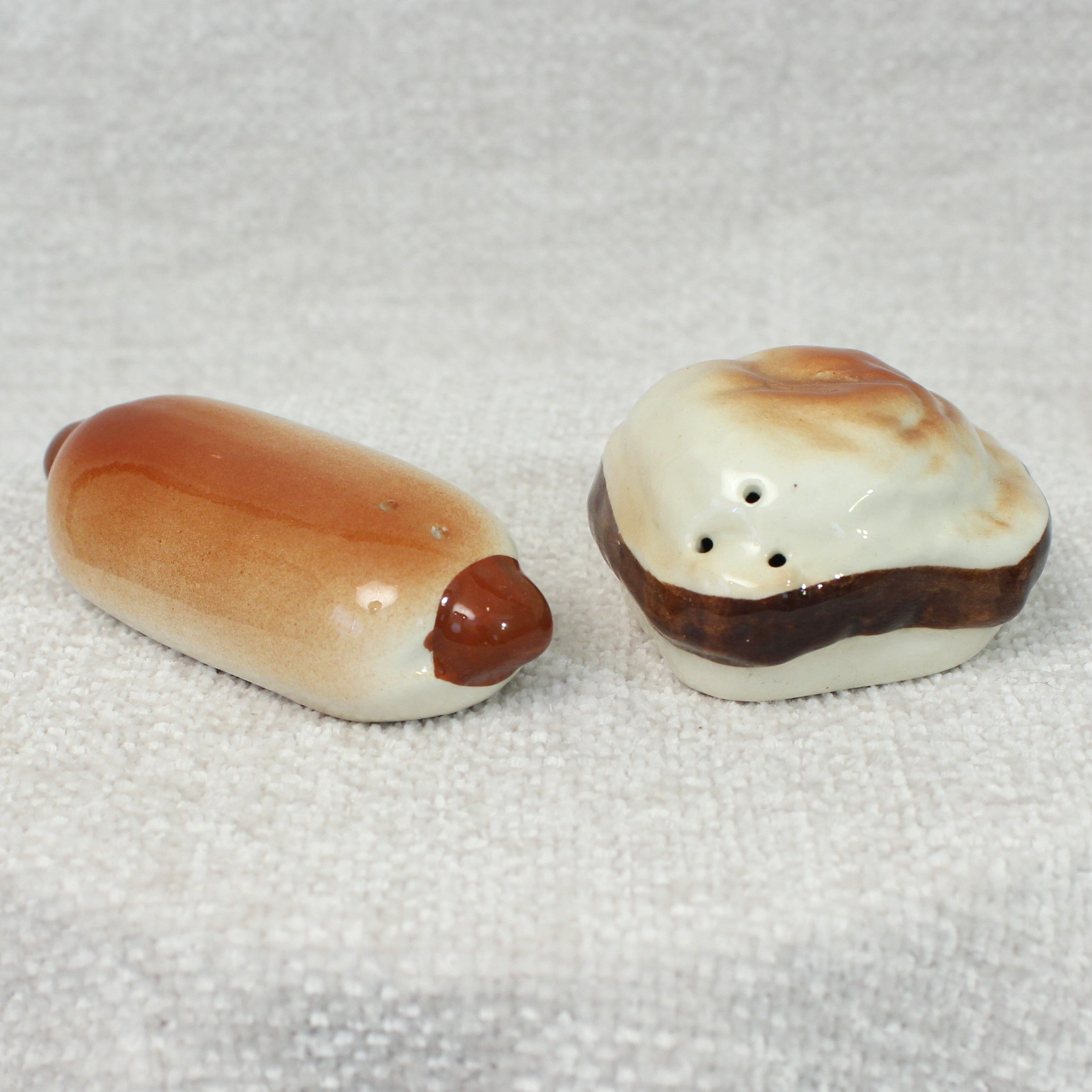 Novelty Hot Dog and Hamburger Shaker Set